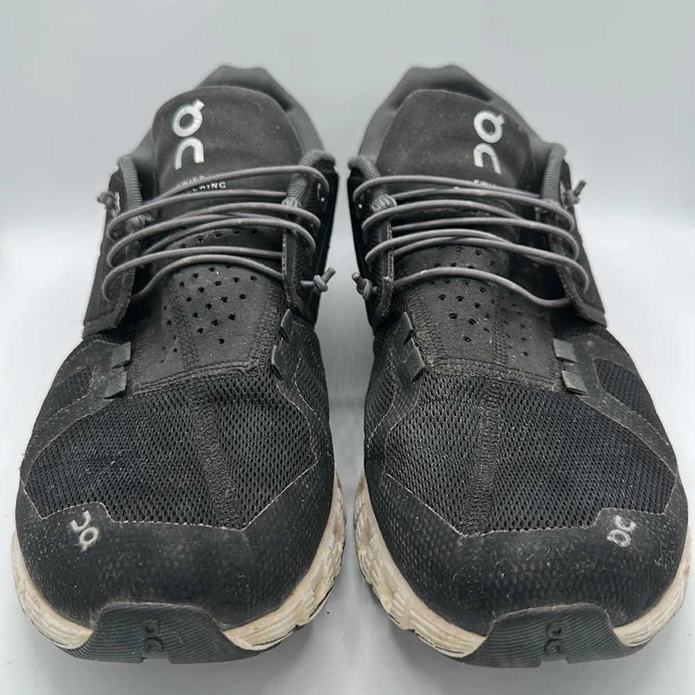 On Cloud Swiss Engineering Running Shoes, size 10.5 - Picture 5 of 10